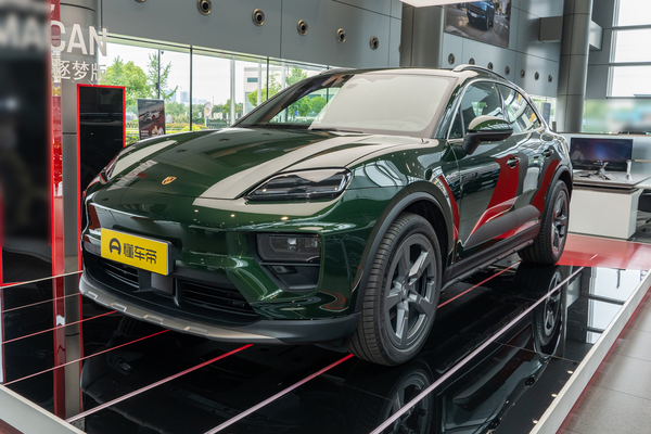 Macan EV 2025款 Macan 4 劲驰版整备质量(kg)_车身图