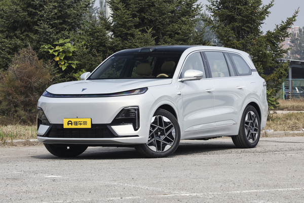 深蓝S09 2025款 后驱Ultra+ 超长续航版厂商_基本信息图