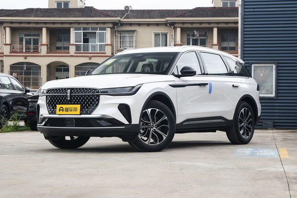 航海家 2025款 改款 2.0T 四驱 尊逸版厂商_基本信息图