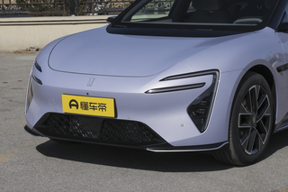 阿维塔“添丁”，20.99万起，空气悬挂+6.6s破百，香吗？图3