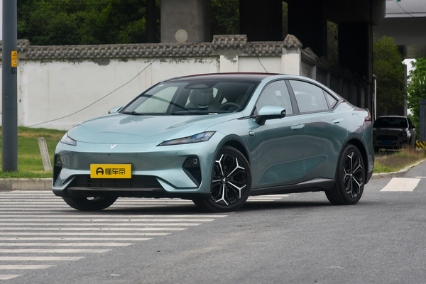 深蓝L07 2025款 300Ultra深蓝智驾AD PRO版厂商_基本信息图