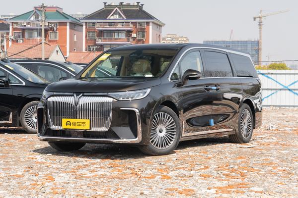 岚图梦想家 PHEV 2025款 四驱鲲鹏高配版厂商_基本信息图