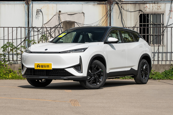 风神L7 PHEV 2025款 110长续航舒享型油箱容积(L)_车身图