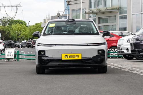 新车 | 8.98万元起，纯电紧凑型轿车/高配带激光雷达，零跑B01上市