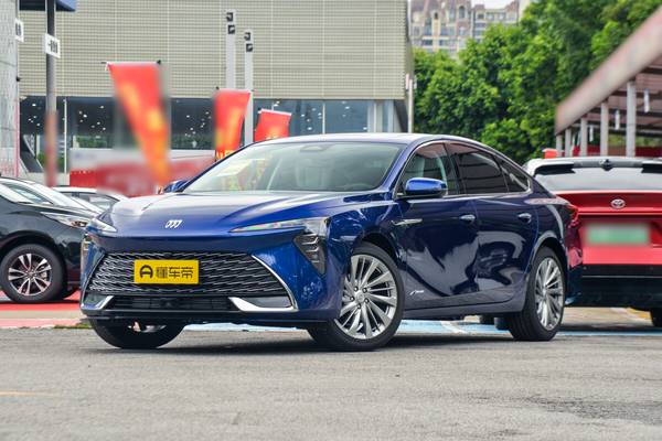 君越 2026款 2.0T 白金版艾维亚厂商_基本信息图