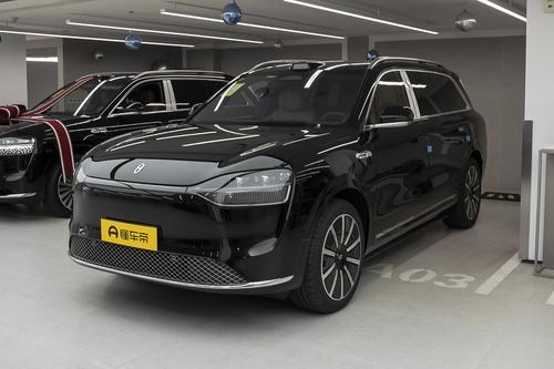 商务新贵的标配！问界M9 2025款的零重力座椅套装到底值不值得冲？