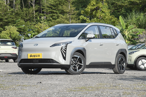 AION Y 2025款 Plus 610 智享版厂商_基本信息图