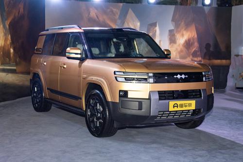 新车 | 售17.98万元起/中大型SUV 方程豹钛7暮云橙/日蚀蓝内饰已排产