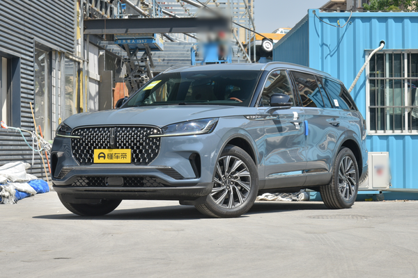飞行家 2024款 3.0T V6 四驱高雅版 七座厂商_基本信息图