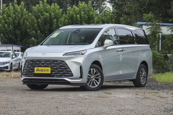 别克GL8 2025款 陆上公务舱 2.0T 智享版厂商_基本信息图