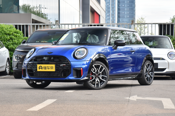 MINI JCW 2025款 JOHN COOPER WORKS轴距(mm)_车身图