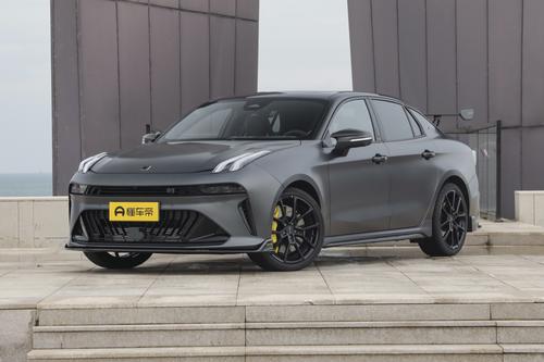 "六边形战士"又添一员！10万级轿跑，动力强、配置高，油耗还低