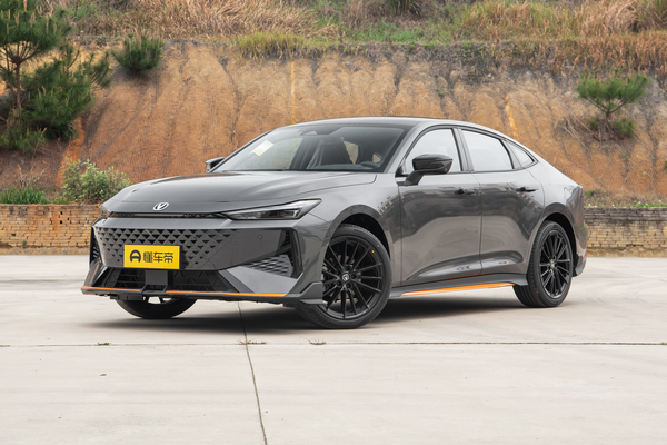 长安UNI-V 2025款 1.5T 500Bar 尊贵运动型发动机_基本信息图