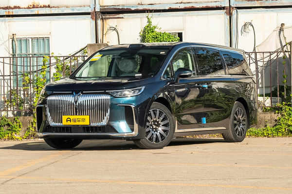 岚图梦想家 EV 2025款 四驱卓越乾崑版变速箱_基本信息图