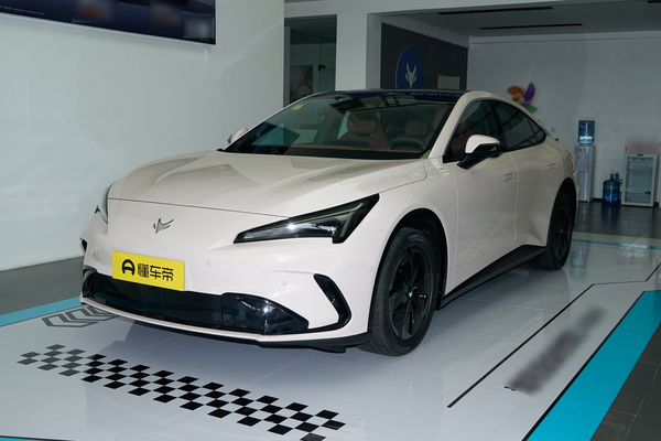 极狐 阿尔法S5 2026款 纯电版 630元境睿行版 185kW厂商_基本信息图