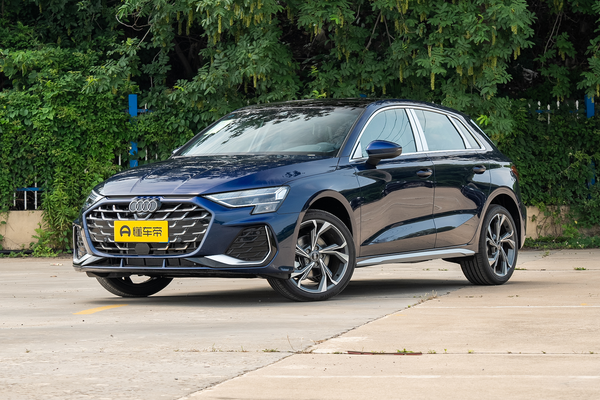 奥迪A3 2025款 改款 Sportback 35 TFSI 飞驰尊享型防眩目视镜装备包_选装包图