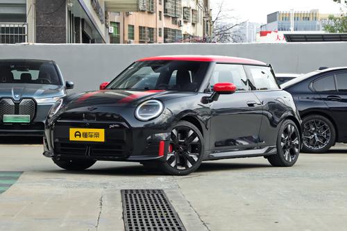 新车 | 指导价29.98万元起，全新电动MINI JCW/JCW ACEMAN正式上市