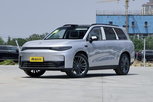 零跑C16：15万的价格，却有30万的配置，怪不得BBA车主纷纷入手