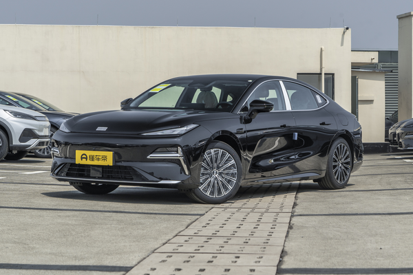 银河星耀8 PHEV 2025款 130km EM-P 探索版厂商_基本信息图