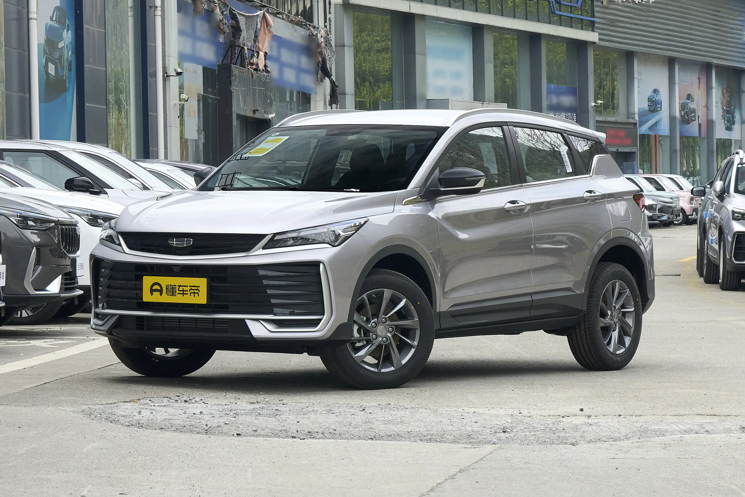 Geely Coolray 2025