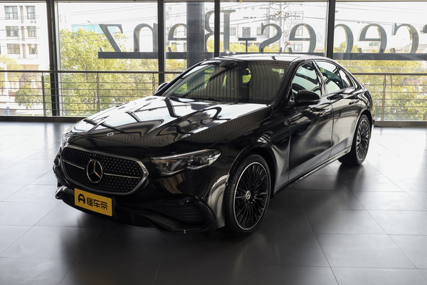 奔驰E级(进口) 2026款 E 300 豪华型运动版厂商_基本信息图