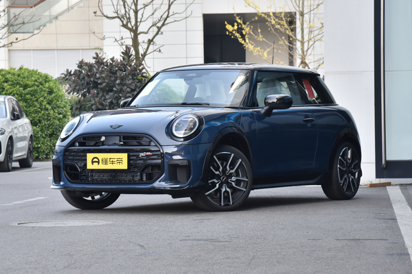 MINI 2025款 2.0T COOPER S 三门版 赛车手厂商_基本信息图
