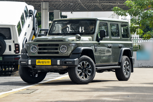 212 T01 2025款 2.0T 柴油版厂商_基本信息图