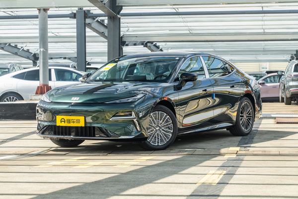 银河星耀8 PHEV 2025款 60km EM-i 豪享版上市时间_基本信息图