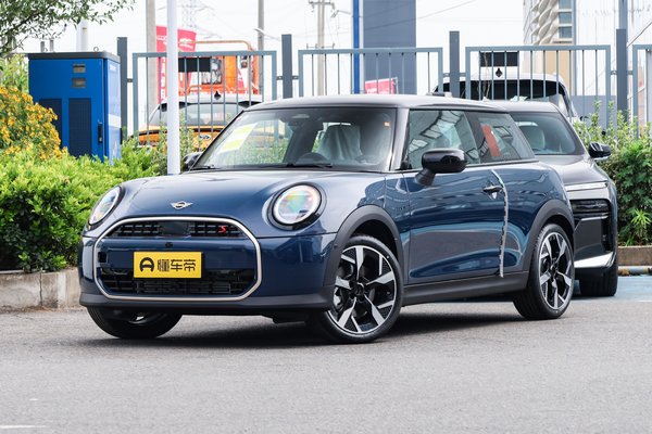 MINI 2025款 2.0T COOPER S 三门版 艺术家厂商_基本信息图