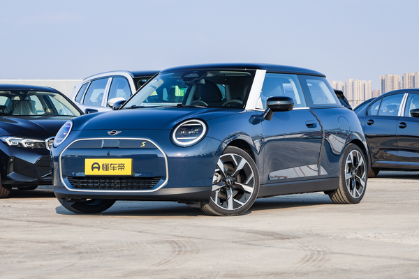 电动MINI COOPER 2024款 COOPER SE 艺术家充电时间(小时)_基本信息图