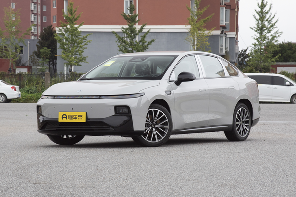 零跑B01 2025款 430舒享版厂商_基本信息图