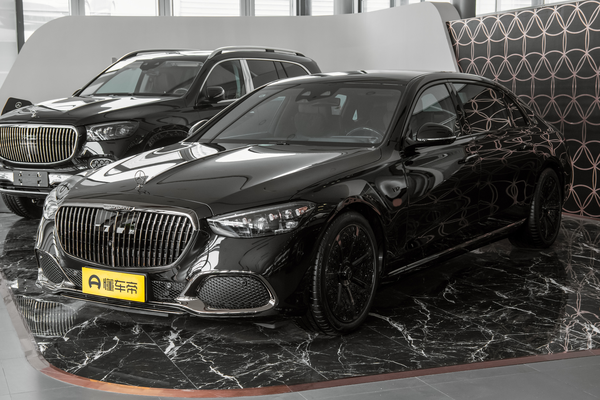 迈巴赫S级 2025款 改款 S 680 4MATIC 极夜版后排独立空调_空调/冰箱图