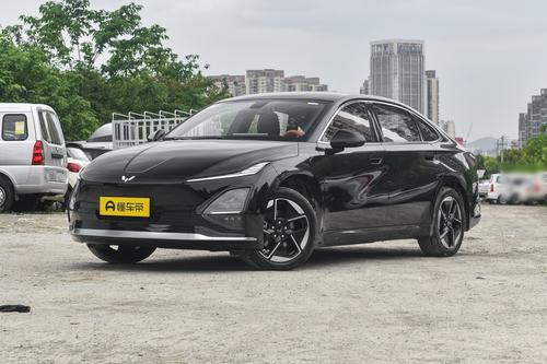 小鹏M03慌了？五菱星光EV：610km续航+灵眸智驾，10万出头B级车！