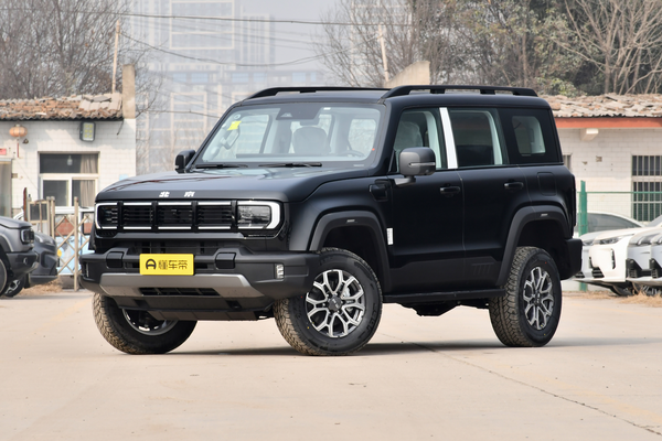 北京越野BJ40 2026款 2.0D 巨幕智驱版厂商_基本信息图