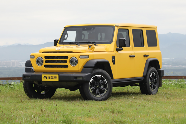 212 T01 2025款 2.0T 检阅官升级版厂商_基本信息图