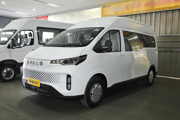 依维柯聚星EV 2025款 L2H2 长轴中顶多用途乘用车 5-9座 88.8kWh厂商_基本信息图