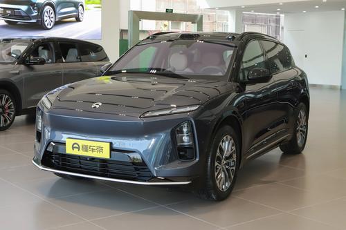 新车丨新增月辉银色车漆/配全新样式方向盘，2025款蔚来ES6到店