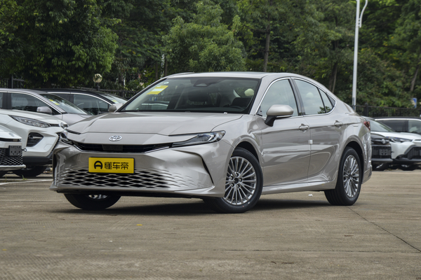 凯美瑞 2026款 双擎 2.0HE 精英版厂商_基本信息图