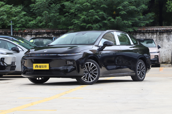 零跑B01 2025款 550舒享版厂商_基本信息图