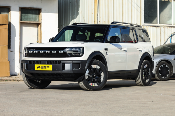 福特智趣烈马 2026款 墨钻增程版后制动器类型_车轮/制动图