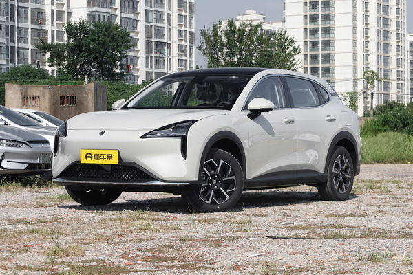 宝骏E6 2026款 500km 畅享版厂商_基本信息图