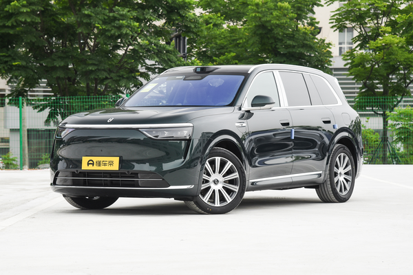 问界M8 2025款 增程 Ultra 五座版厂商_基本信息图