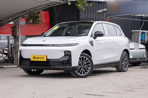 零跑B10提车日记，从混动车换到纯电车，驾驶感受大不一样