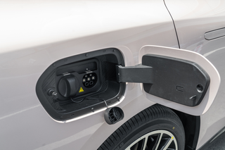 顶配预售不超14万，配激光雷达，零跑全新家轿零跑B01能突围吗？图3