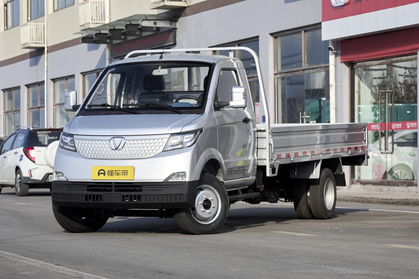 星马T3E 2025款 单排栏板 领航版 弗迪50.5kWh厂商_基本信息图