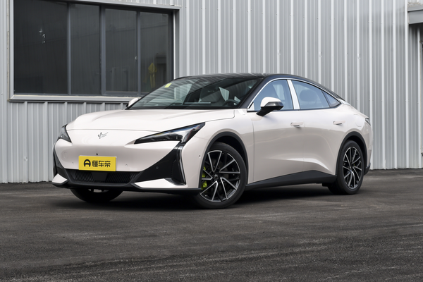 极狐 阿尔法S5 2025款 改款 560MAX 185kW厂商_基本信息图