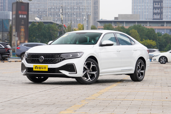 帕萨特 2026款 出众款 380TSI 星空龙腾版厂商_基本信息图