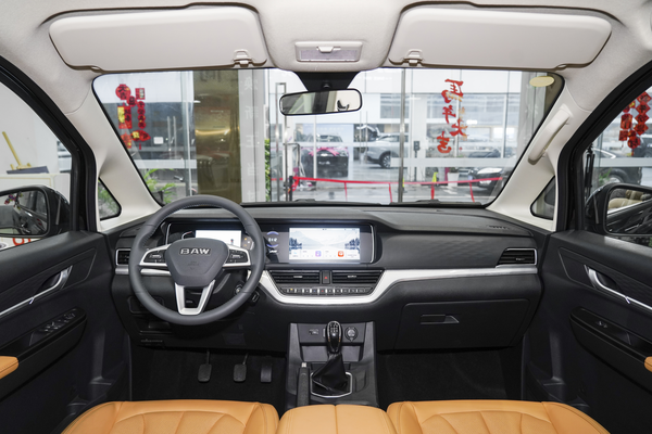 锐胜王牌M7 2026款 CNG-2.0L精英版 手动长轴 7座后排出风口_空调/冰箱图