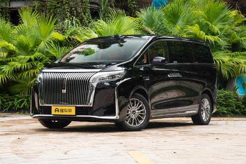 魏牌高山7深度体验：安全、空间、智能全拉满，购车权益诚意十足