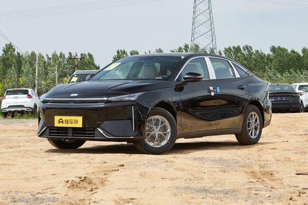 银河L6 2025款 1.5 EM-i DHT 60KM 启航版厂商_基本信息图